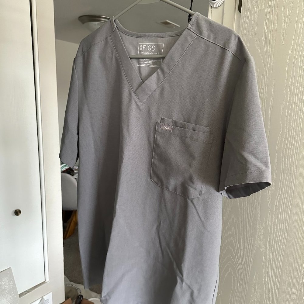 Figs scrubs 2 peice top and bottoms - space grey